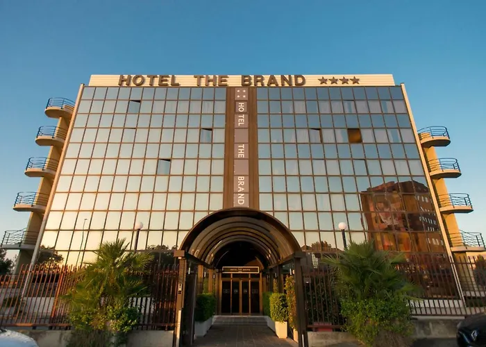 Hotell The Brand 4*